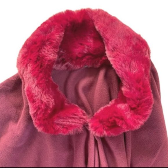 WOMENS WINE RUANA/PONCHO W/FAUX FUR COLLAR  - OS - Picture 3 of 10